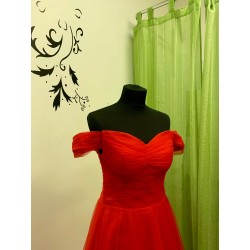 Marizu Fashion nádherné červené tylové šaty s rozparkem a spadlými rameny