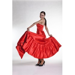 Marizu Fashion červené saténové plesové společenské šaty s vysokým rozparkem