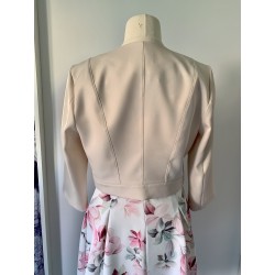 Elegantní krémové sako s 3/4 rukávem