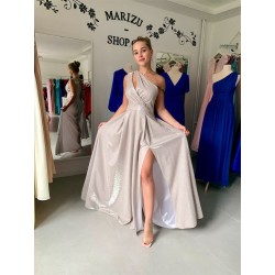 Krásné třpytivé plesové šaty na jedno rameno