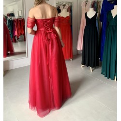 Marizu Fashion nádherné vínově červené tylové šaty s rozparkem a spadlými rameny