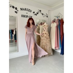 Krásné pudrové třpytivé plesové společenské šaty vhodné i pro plnoštíhlou postavu