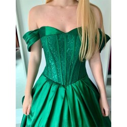 Marizu Fashion nádherné taftové smaragdově zelené plesové maturitní šaty se spadlými ramínky