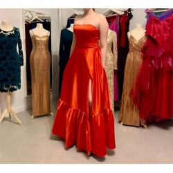 Marizu Fashion červené saténové plesové společenské šaty s vysokým rozparkem