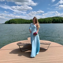 Marizu Fashion světle modré plesové společenské šaty s rukávem