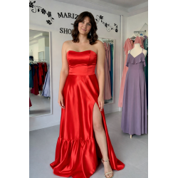 Marizu Fashion červené saténové plesové společenské šaty s vysokým rozparkem