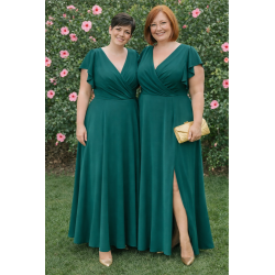 Zelené dlouhé společenské šaty vhodné pro moletky