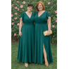 Zelené dlouhé společenské šaty vhodné pro moletky