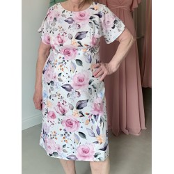 Pouzdrové společenské šaty s květinovým vzorem